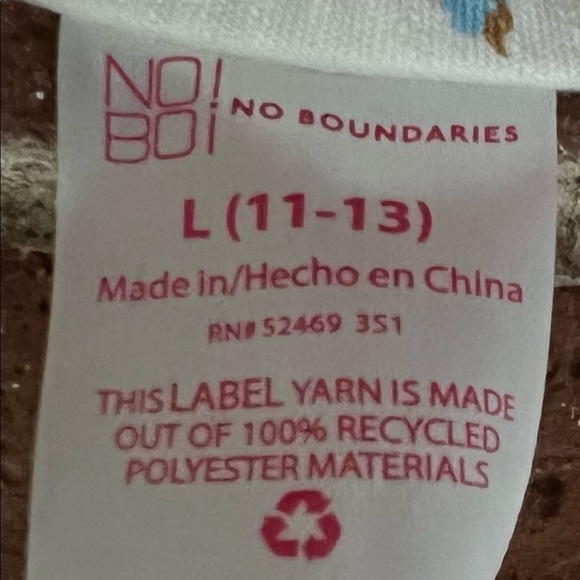 No Boundaries short bodycon skirt in a soft white. Juniors size 11-13. - Picture 4 of 4